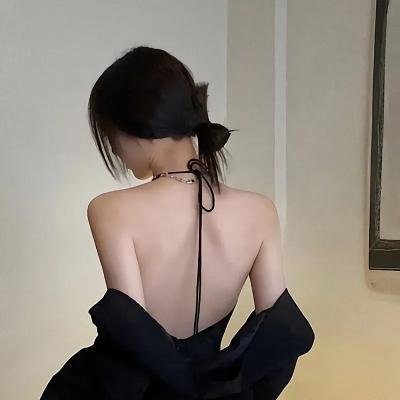 橱窗里的兔子先生